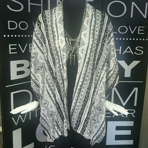 Black and White Kimono Top/Jacket (NWT)